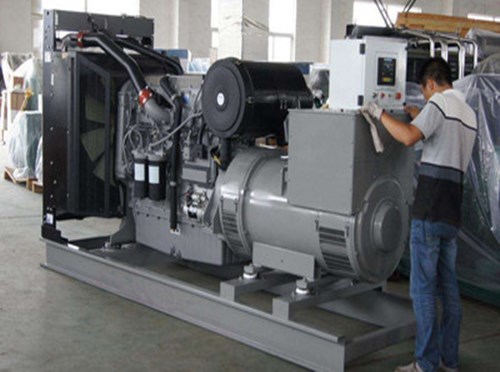 白朗柴油发电机组和储能设备配合使用的案例