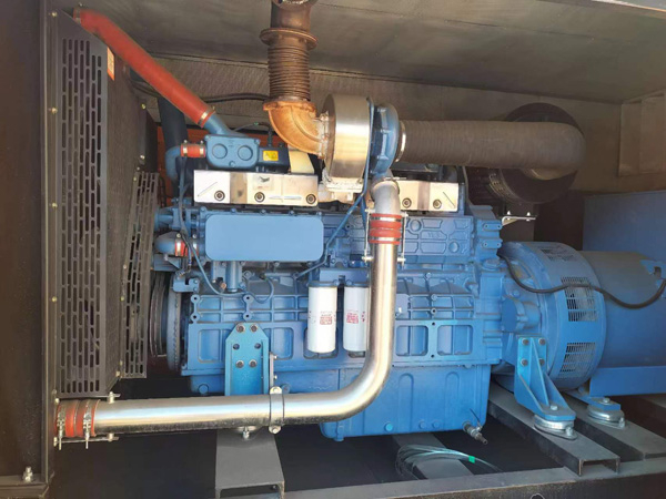 白朗燃油消耗率与进气温度的具体关系是什么？